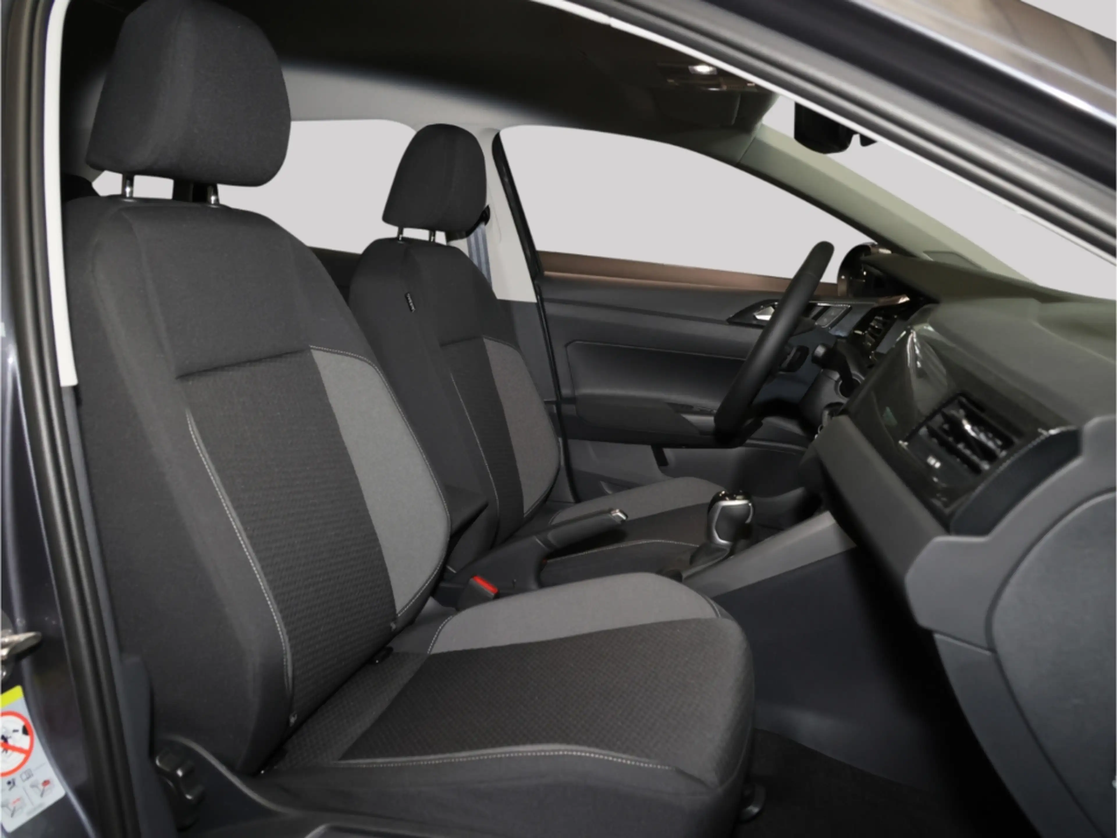 Volkswagen Taigo Spring 1.0 TSI DSG LED Kamera — photo 5