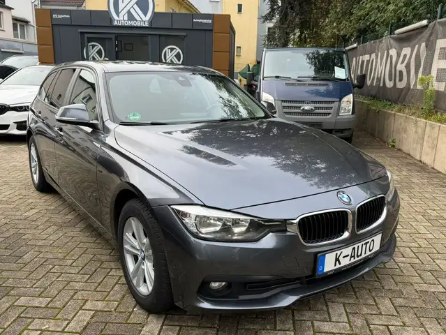 BMW 320 d Touring Advantage Pano/PDC/Keyless