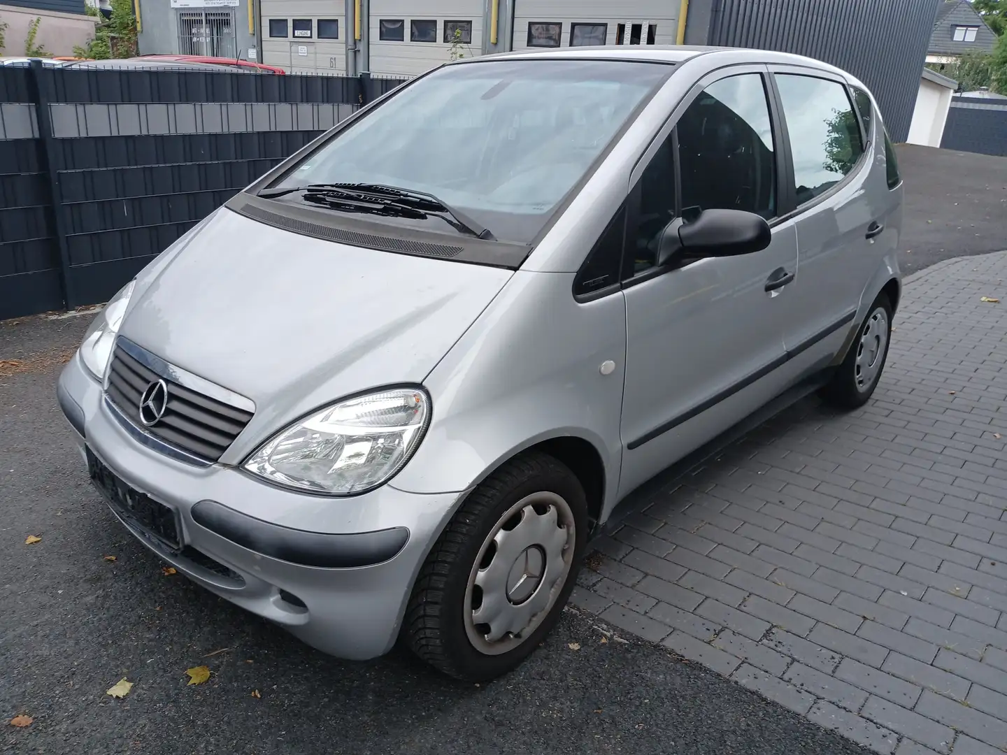Mercedes-Benz A 140 Automatik Org 77tkm Tüv/Au neu Argent - 1