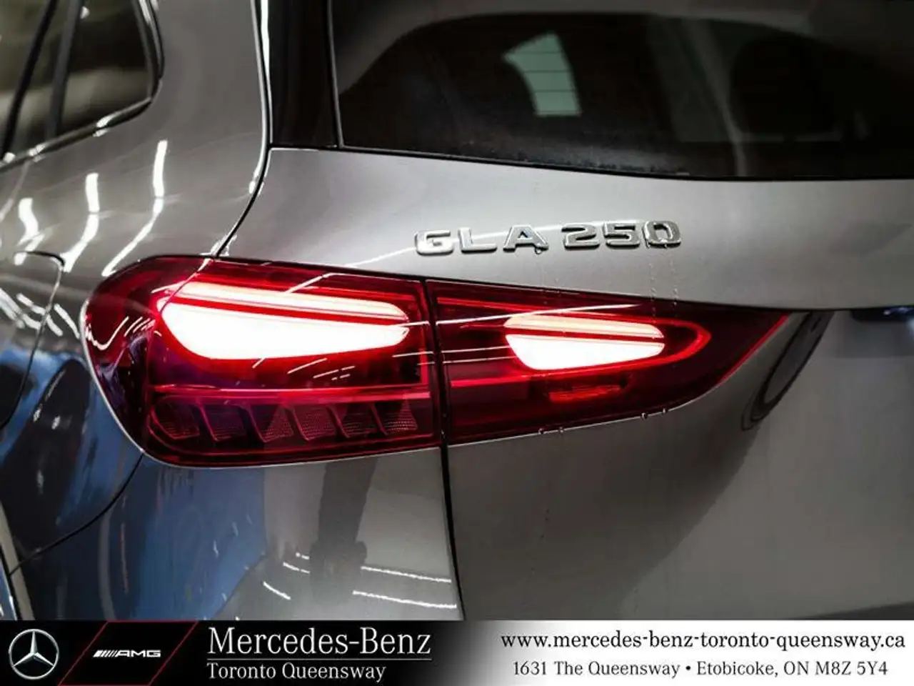 Mercedes-Benz GLA снимка Mercedes-Benz GLA