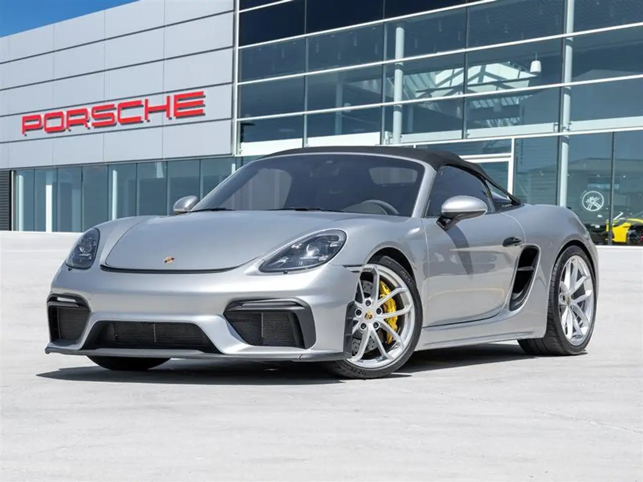 Porsche 718 Spyder снимка Porsche 718 Spyder
