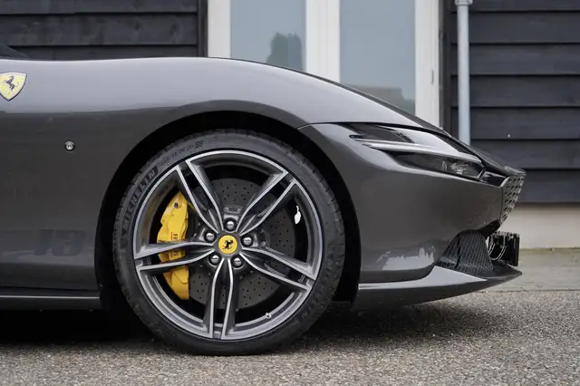 Ferrari Roma 3.9 V8 HELE