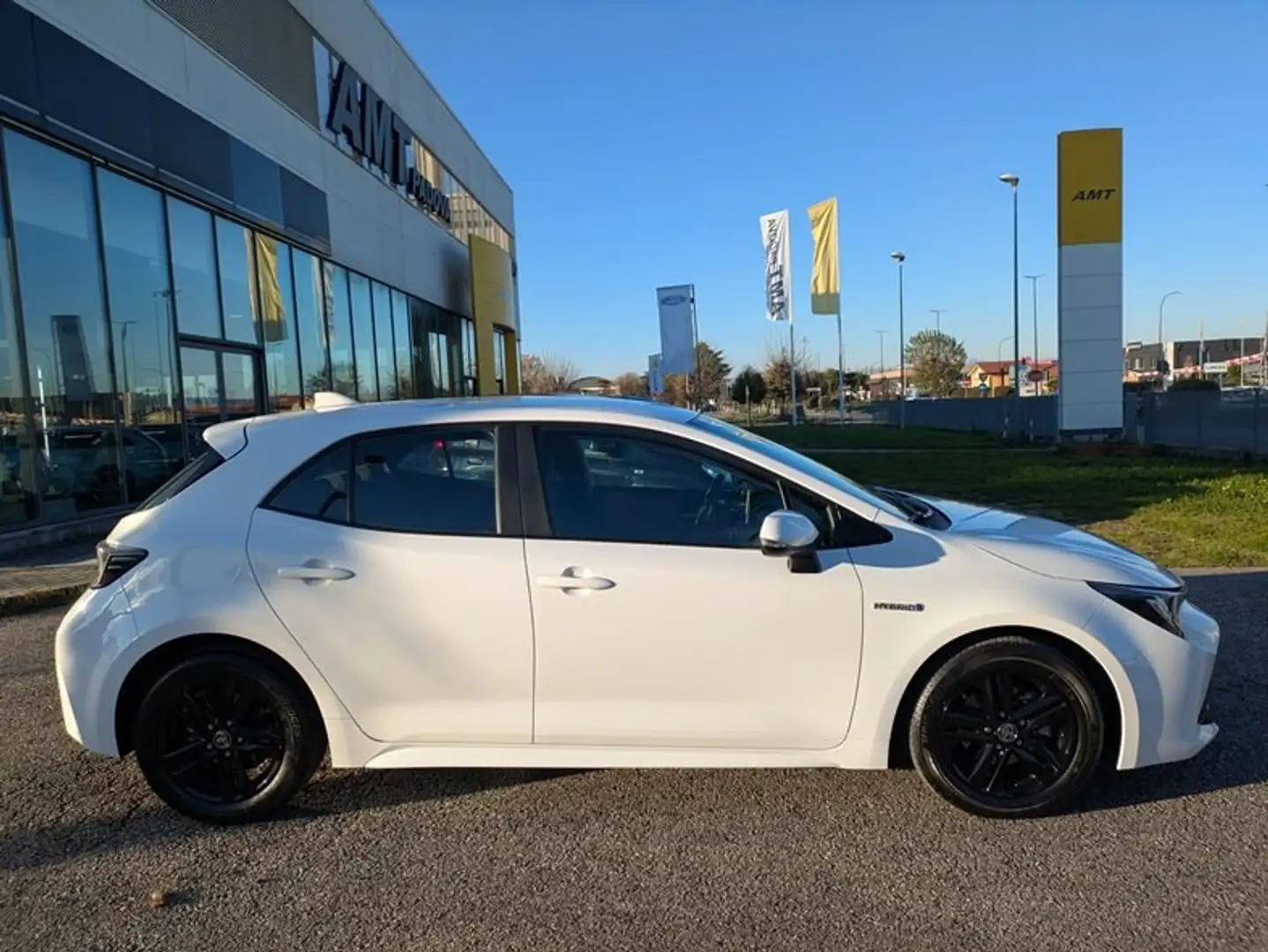 Toyota Corolla 1.8 HYBRID BLACK LINE PRONTA CONSEGNA Bianco - 1