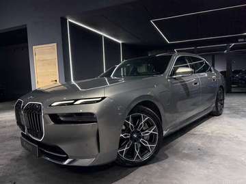 750e XDRIVE PHEV HYBRIDE 360 kW//1ER PRO//SEULEMENT 79.000KM//TOIT PANO//BOWERS & WILKINS DIAMOND//