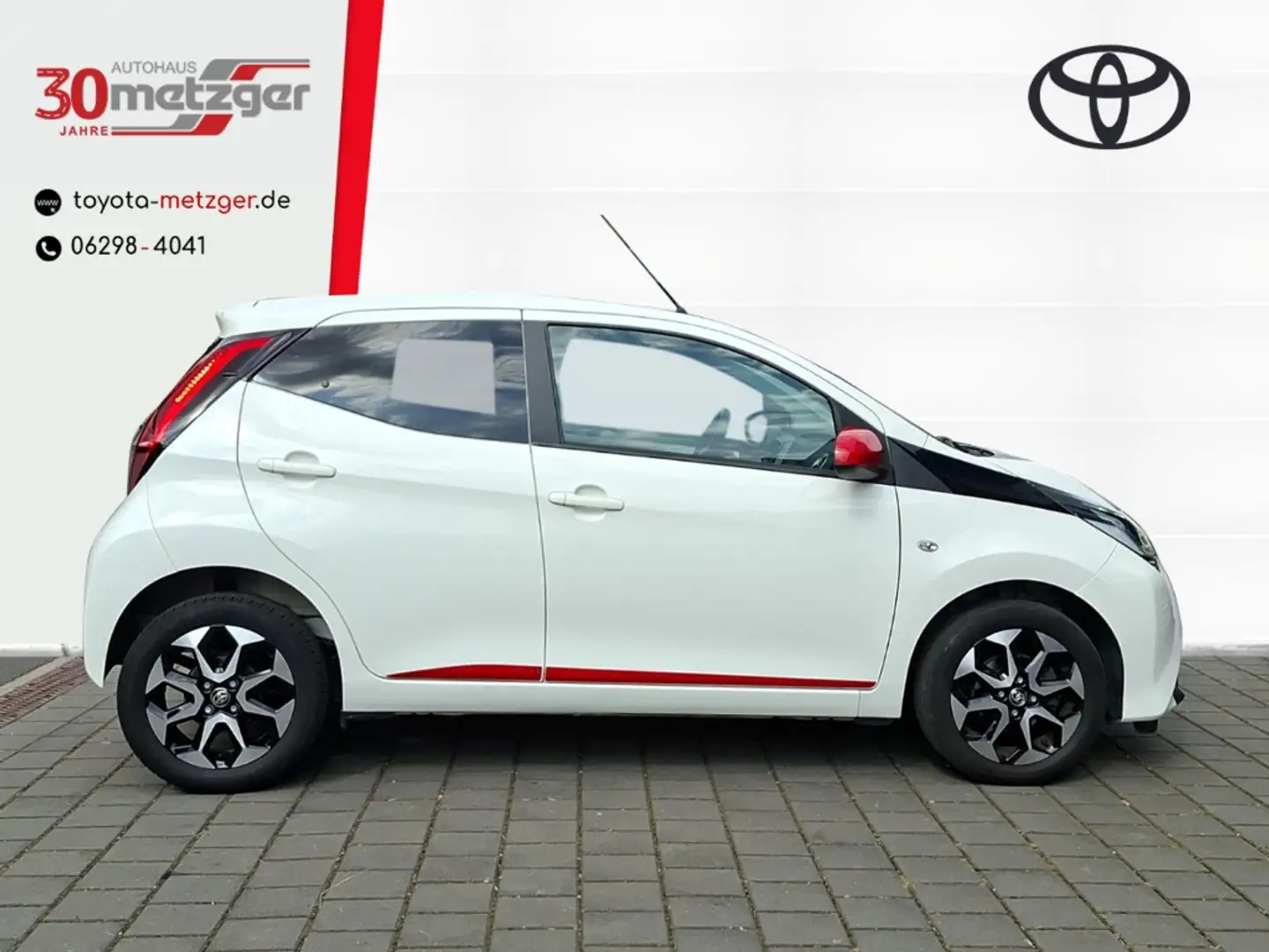 Toyota Aygo X 1.0 BENZINER Automatik  +Apple CarPlay +Android Weiß - 2