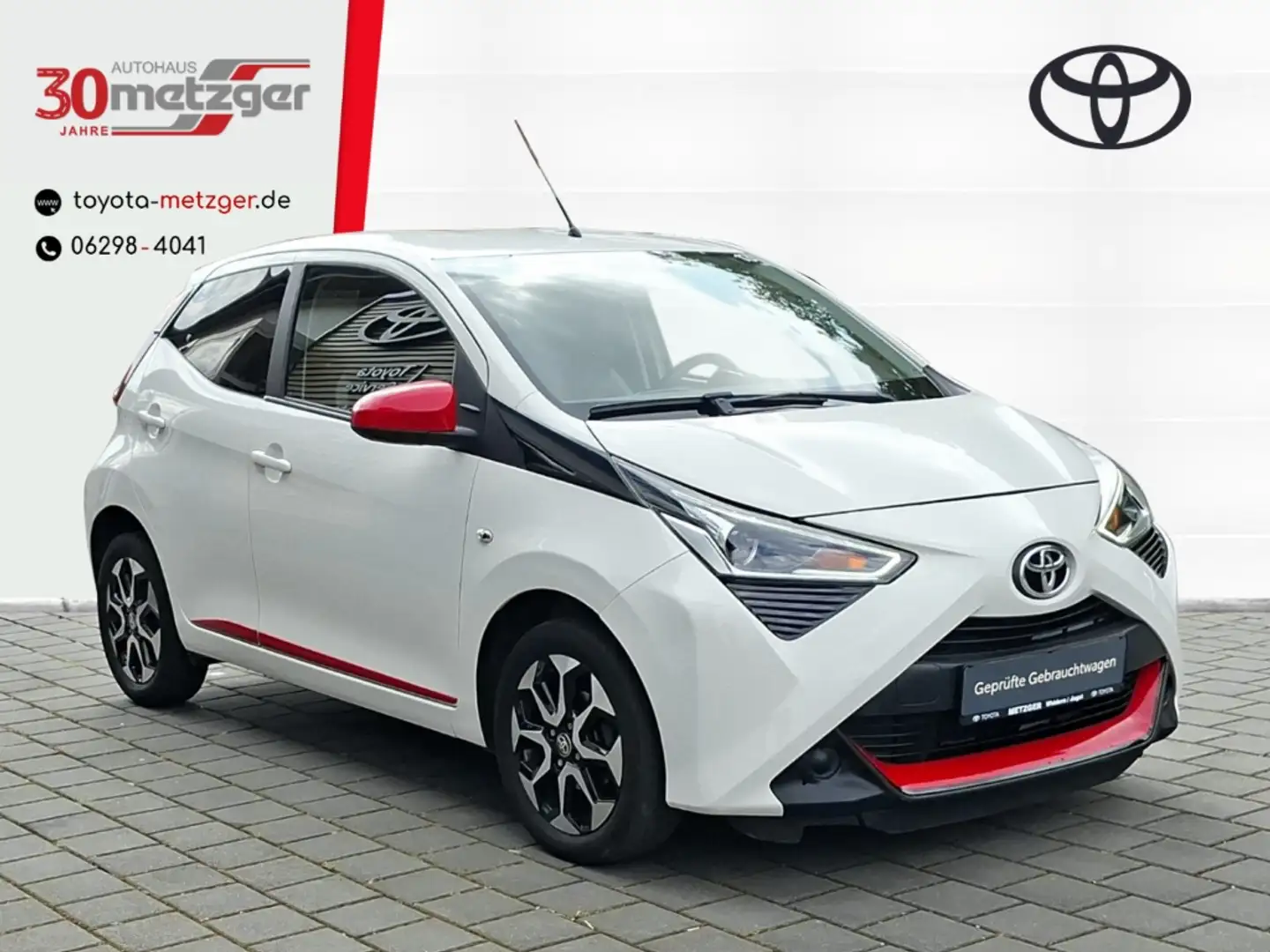 Toyota Aygo X 1.0 BENZINER Automatik  +Apple CarPlay +Android Weiß - 1