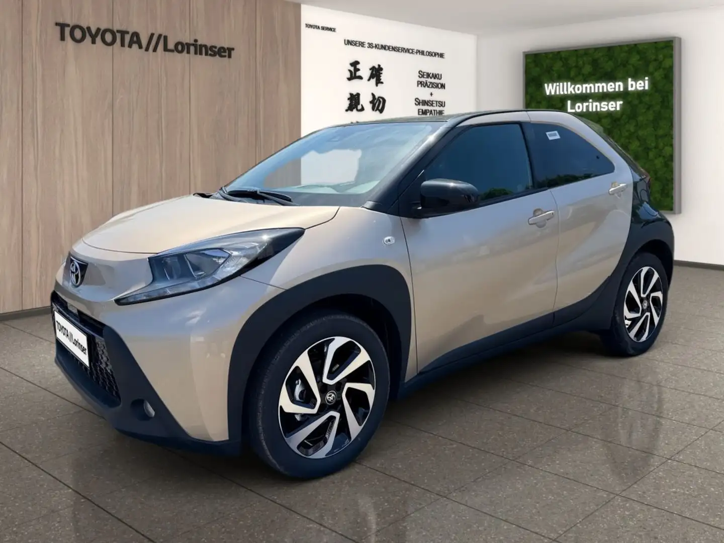 Toyota Aygo 1.0 Teamplayer +FLA+SpurH+LM+KAM+SoundSys Black - 2