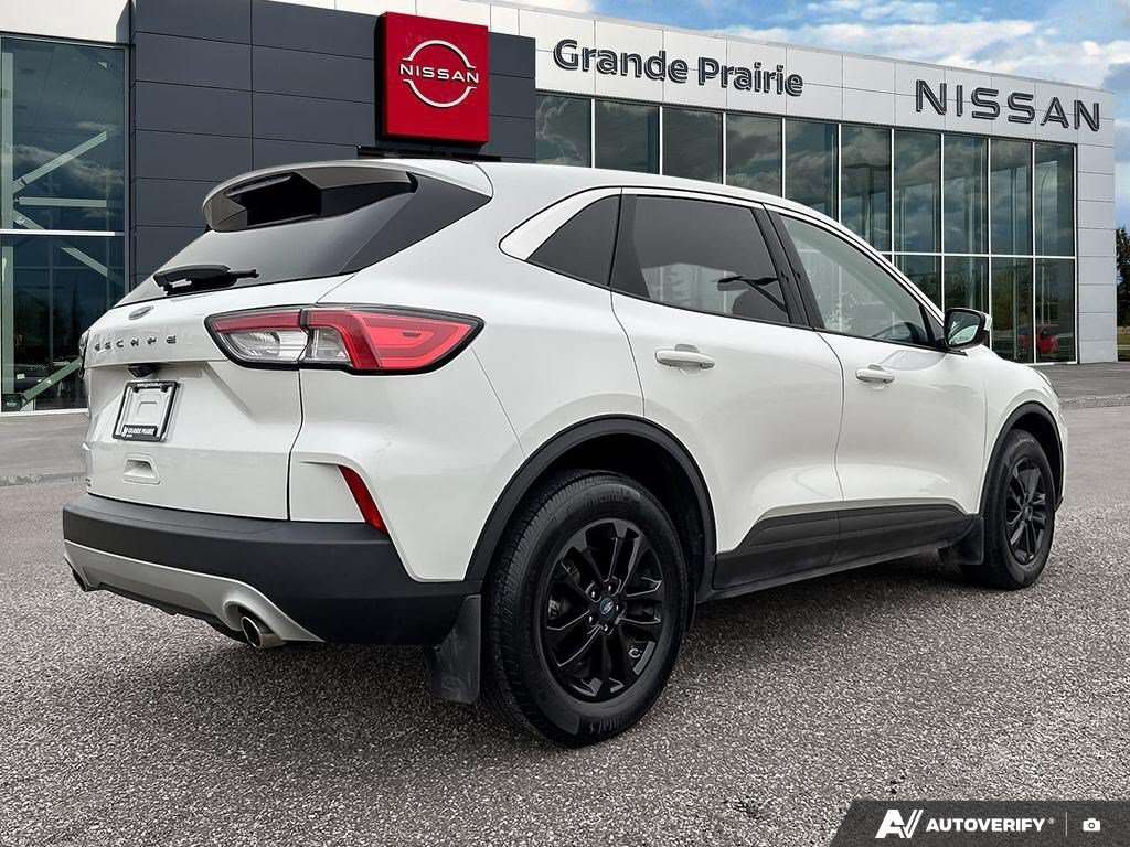 2021 Ford Escape SE | Front Colission Mitigation — снимка 1