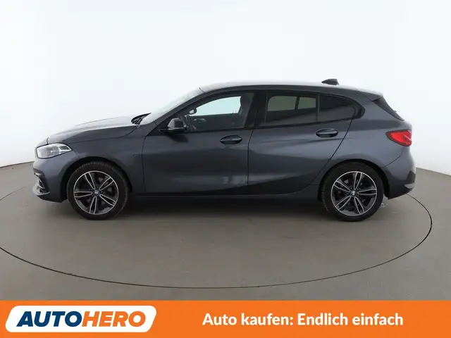BMW 1 Series view 3