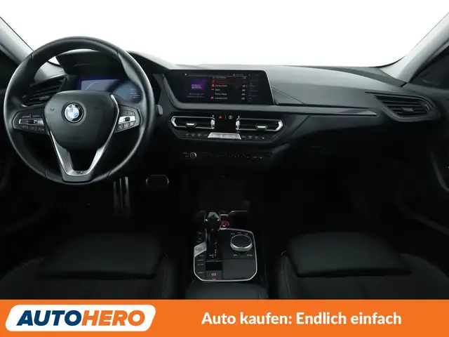 BMW 1 Series view 12