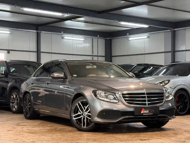 Mercedes-Benz E 220 d Lim. KAMERA*PARK*STHZ*KOMFORT*2.H