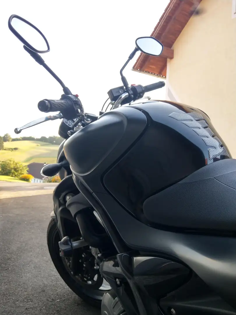 Suzuki SV 650 SFV650A (Gladius) Schwarz - 2