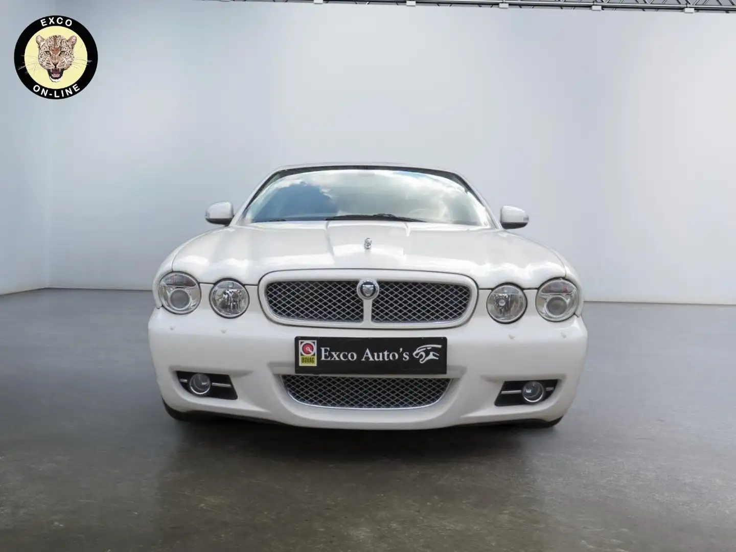 Jaguar XJ 4.2 V8 Sovereign LWB Wit - 2