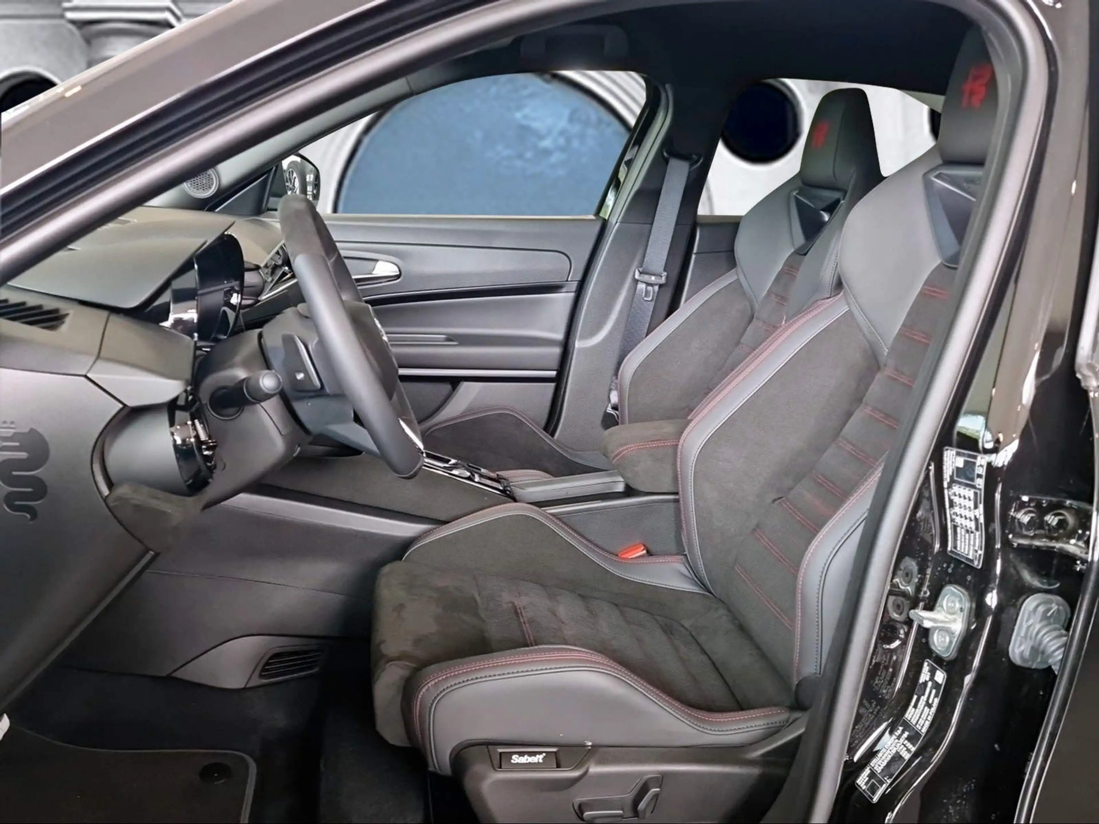 Alfa Romeo Junior Ibrida 1.2 VGT 48V-Hybrid  Sabelt-Alcanta — photo 5