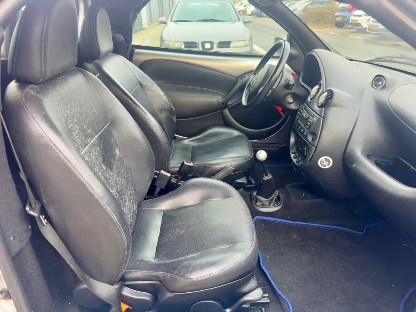 Ford Streetka 1.6 Futura LEER AIRCO RIJDT GOED Grijs - 2