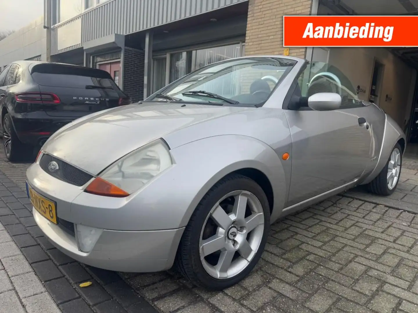 Ford Streetka 1.6 Futura LEER AIRCO RIJDT GOED Grijs - 1