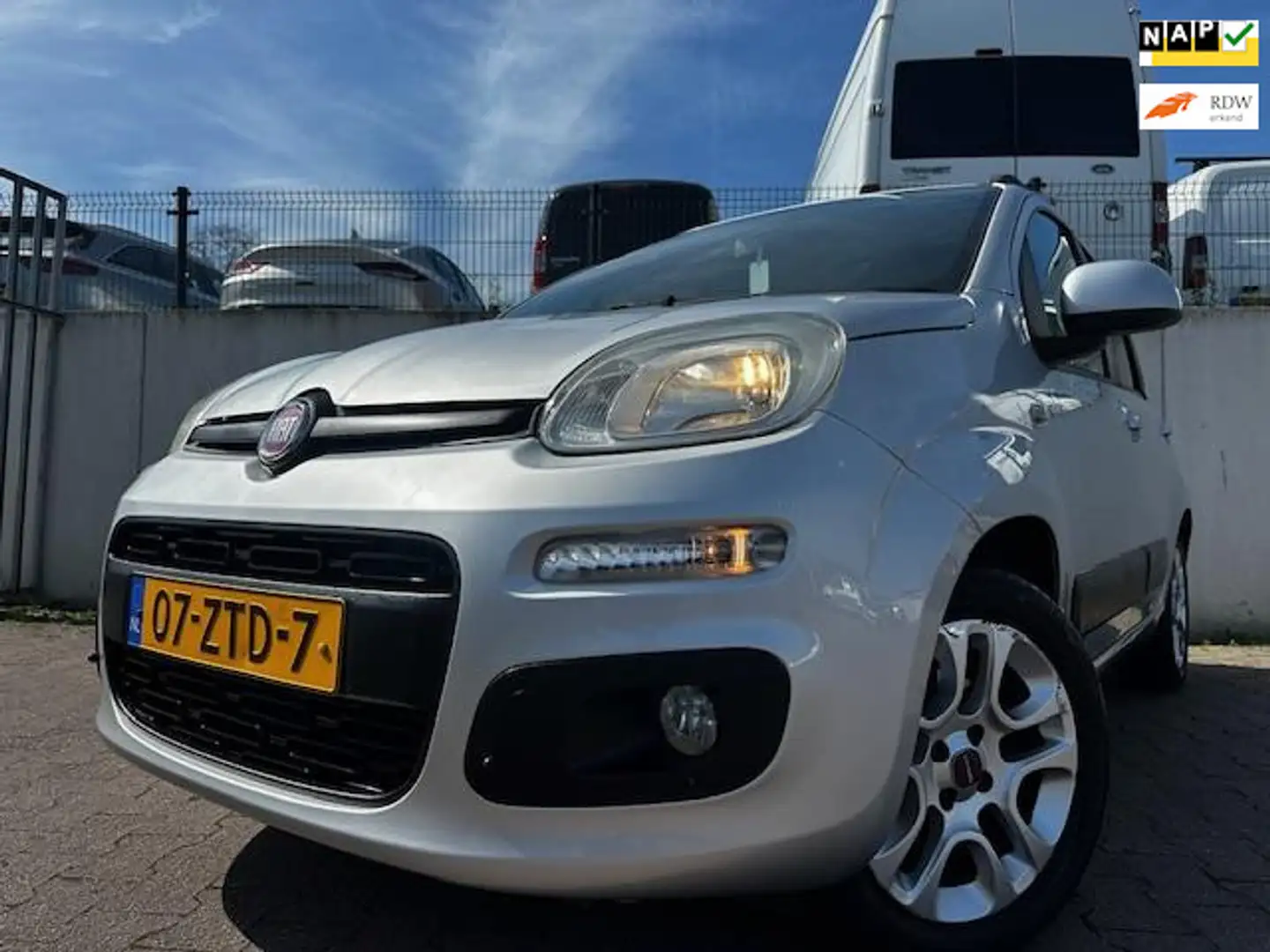 Fiat Panda 0.9 TwinAir Sempre/AIRCO/AUX/SPORT VELGEN/NAP/APK Grijs - 1