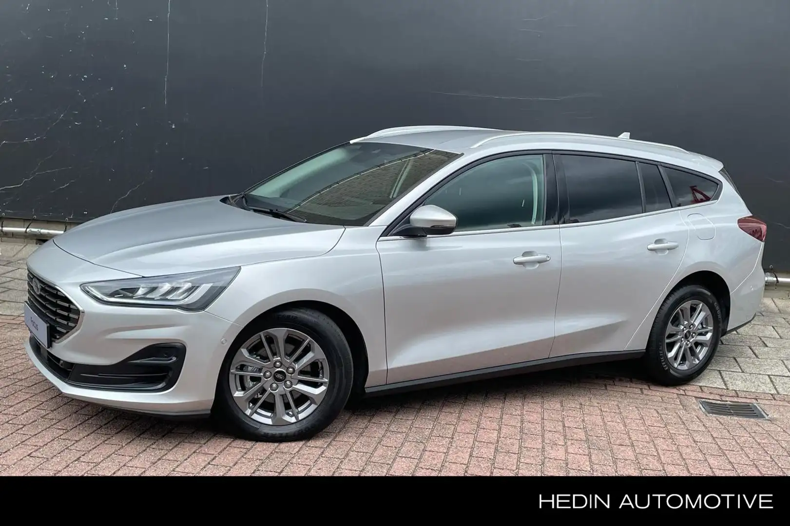 Ford Focus Wagon 1.0 EcoBoost Hybrid Titanium - 1