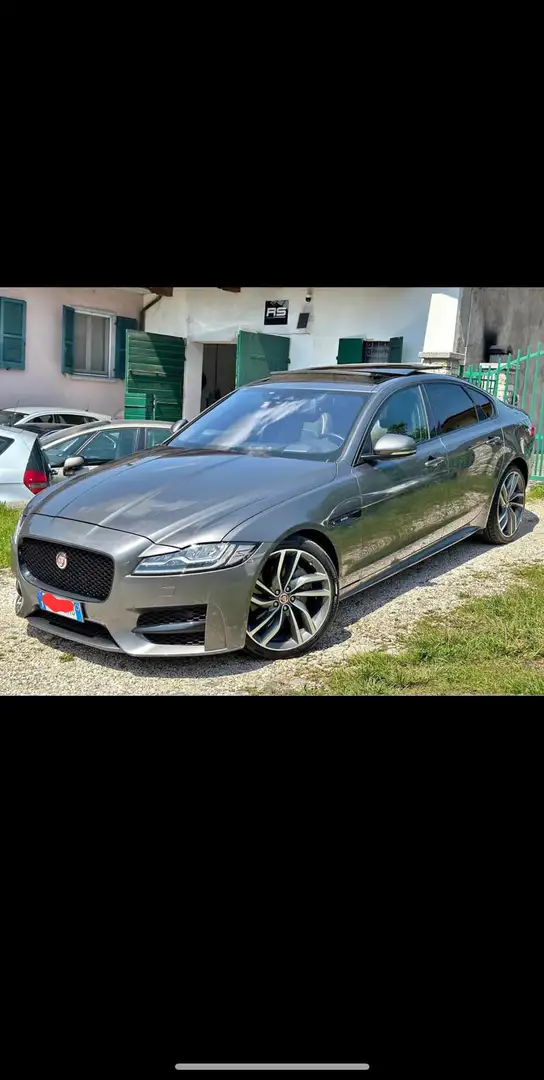 Jaguar XF 3.0d tdV6 R-Sport 300cv auto my18 - 1