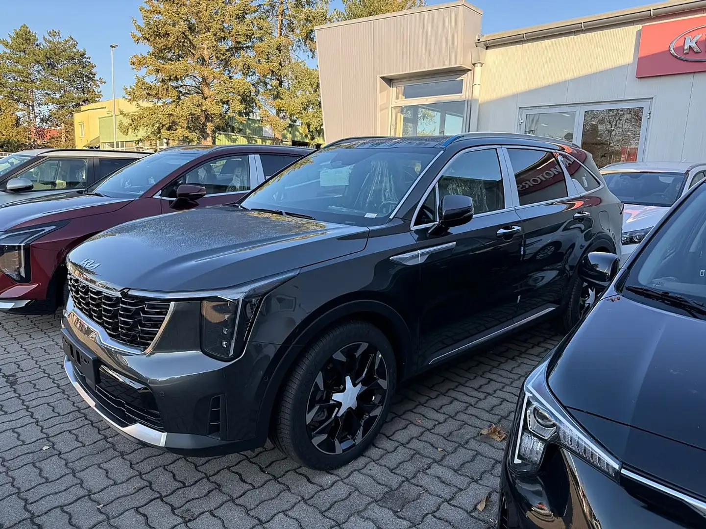 Kia Sorento 2,2 CRDi SCR AWD Platin DCT Schwarz - 1