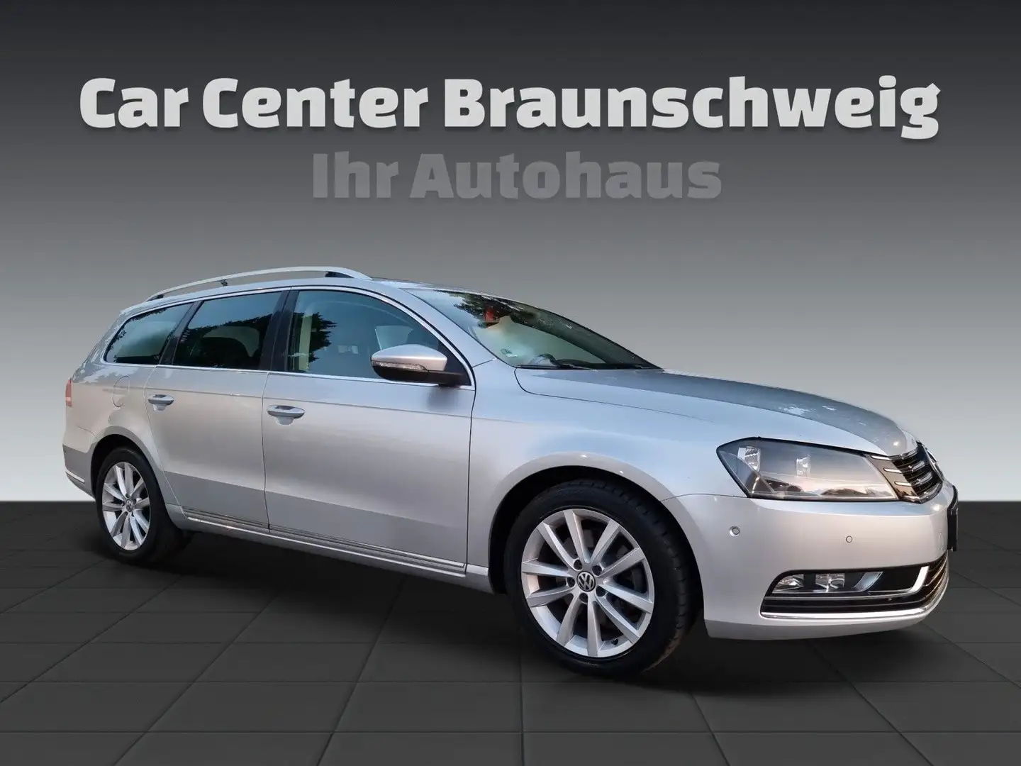 Volkswagen Passat Variant 2.0 TDI DSG Highline+Pano Plateado - 2