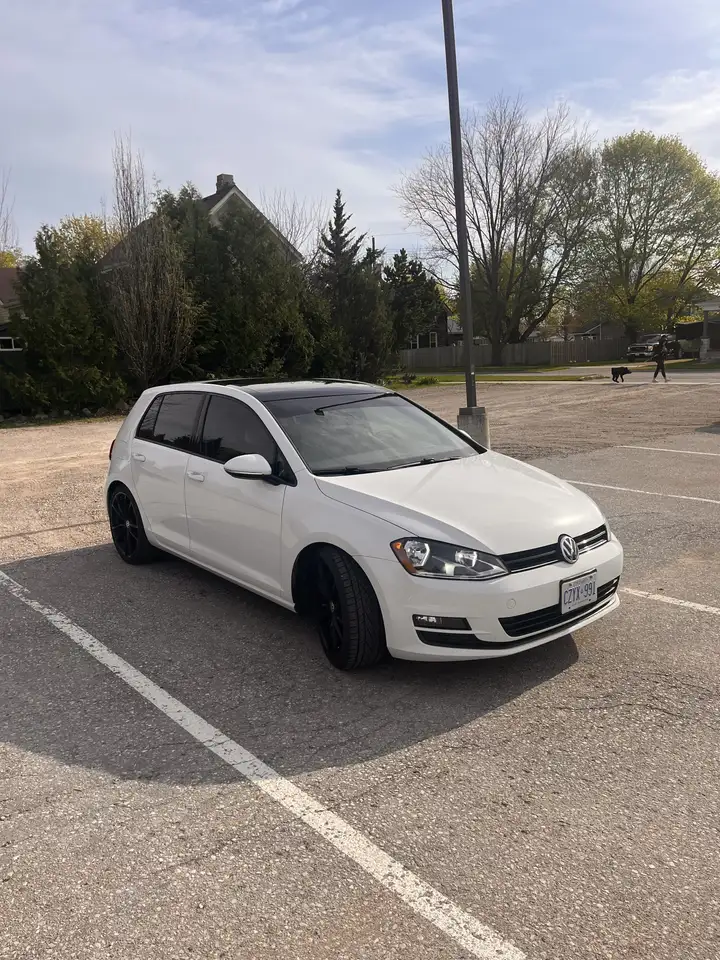 Volkswagen Golf снимка Volkswagen Golf