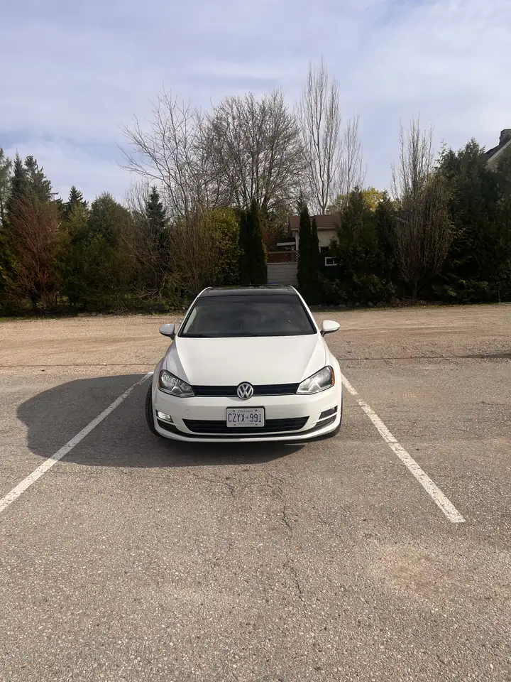 Volkswagen Golf снимка Volkswagen Golf