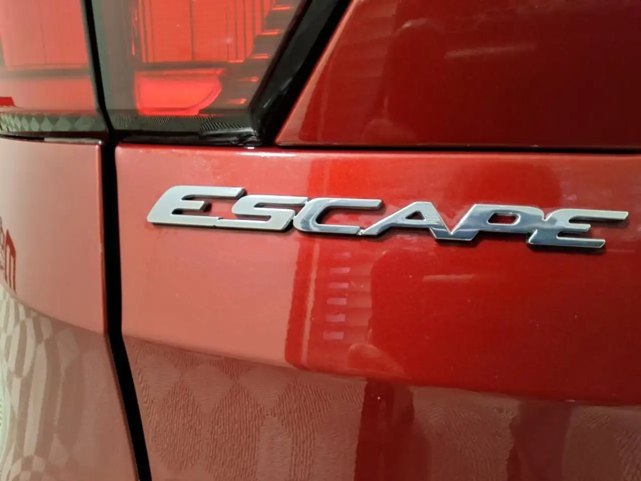 Ford Escape снимка Ford Escape