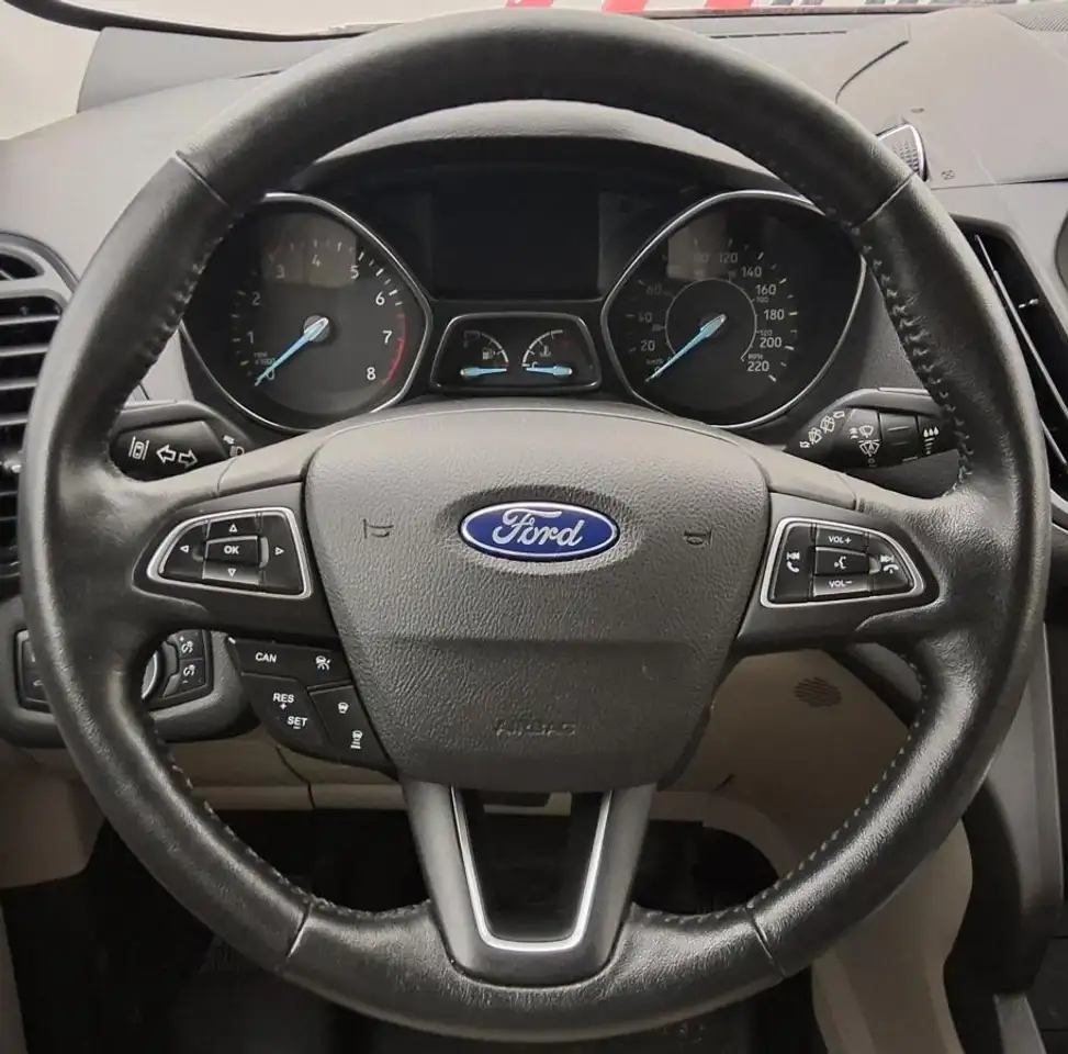 Ford Escape снимка Ford Escape