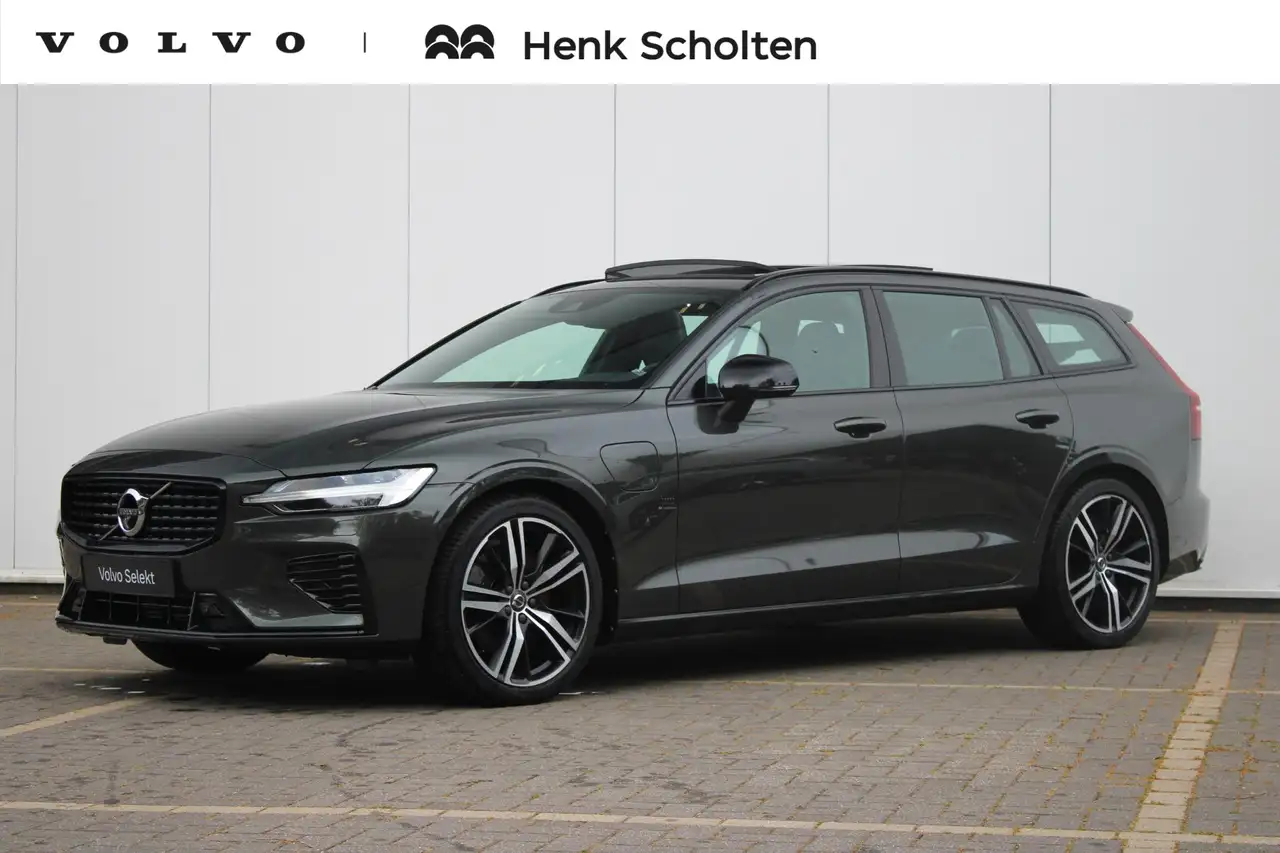 Volvo V60 T8 455PK Recharge AWD R-Design Long Range | Adapti — photo 1 of 40