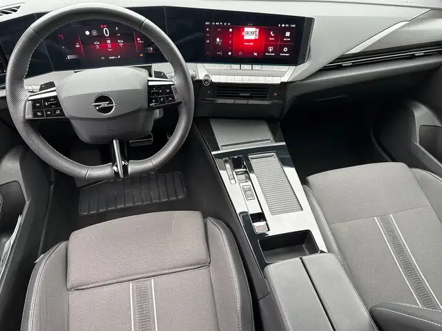 Opel Astra view 12