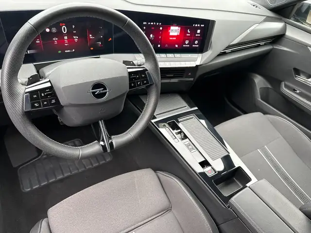 Opel Astra view 9