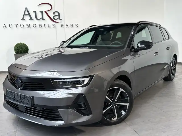 Opel Astra view 2