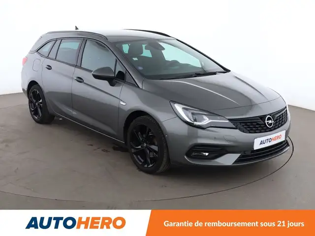 Opel Astra view 8