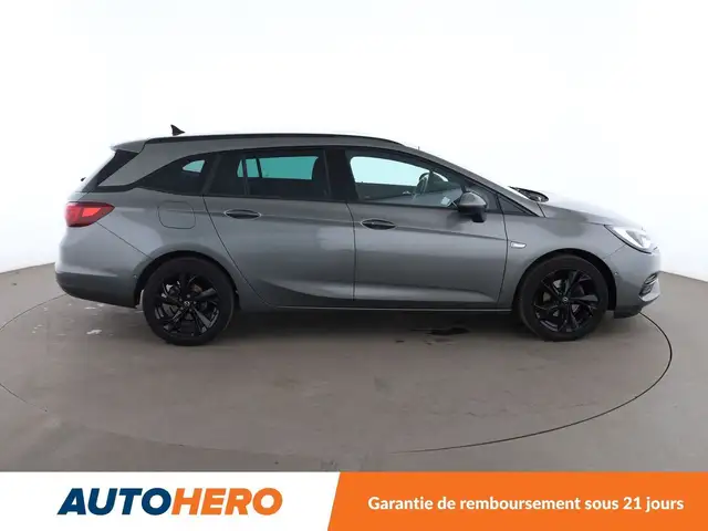 Opel Astra view 7