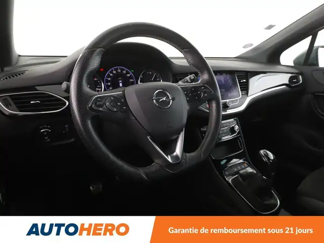 Opel Astra view 11
