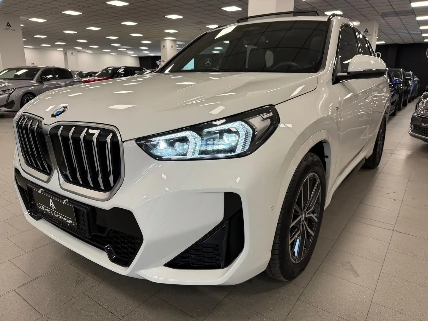 BMW X1 sDrive 18d TETTO Msport Bianco - 2