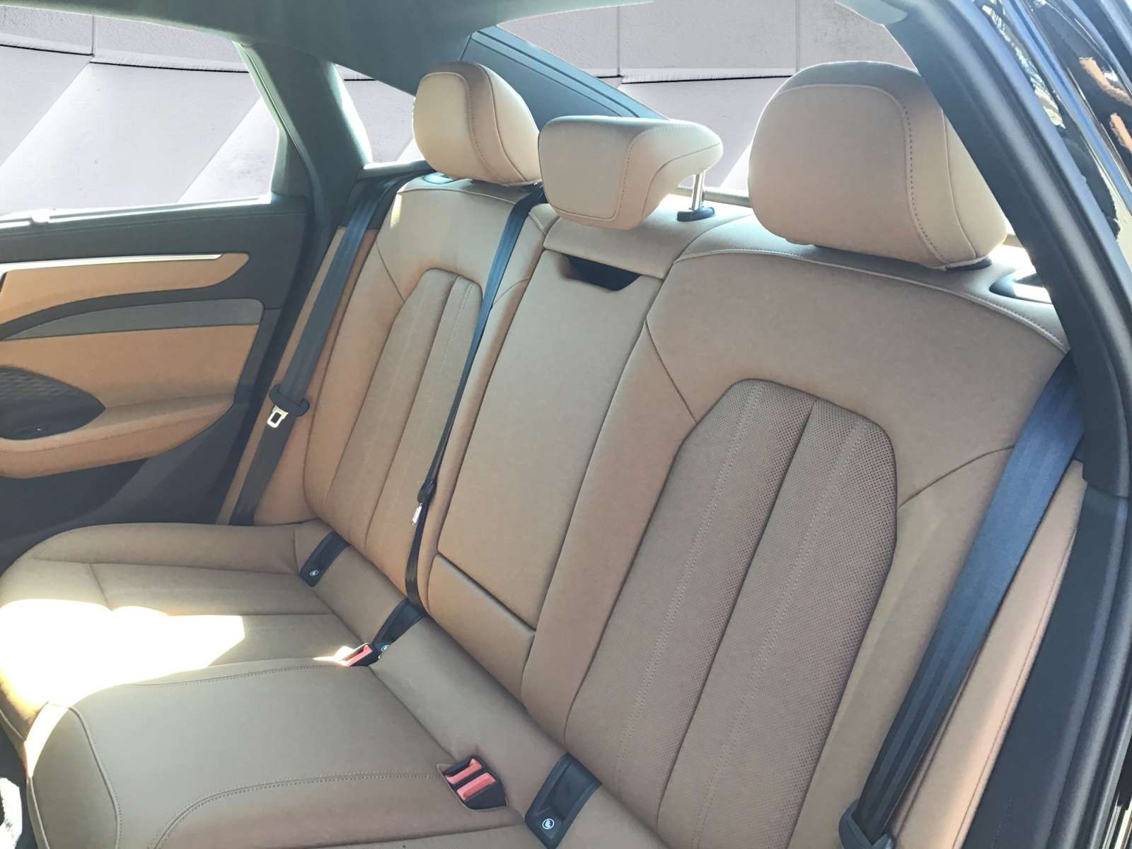 2026 Audi A6 3.0T Progressiv + Blk Optics Pkg | CPO | Low Kms! thumb 14