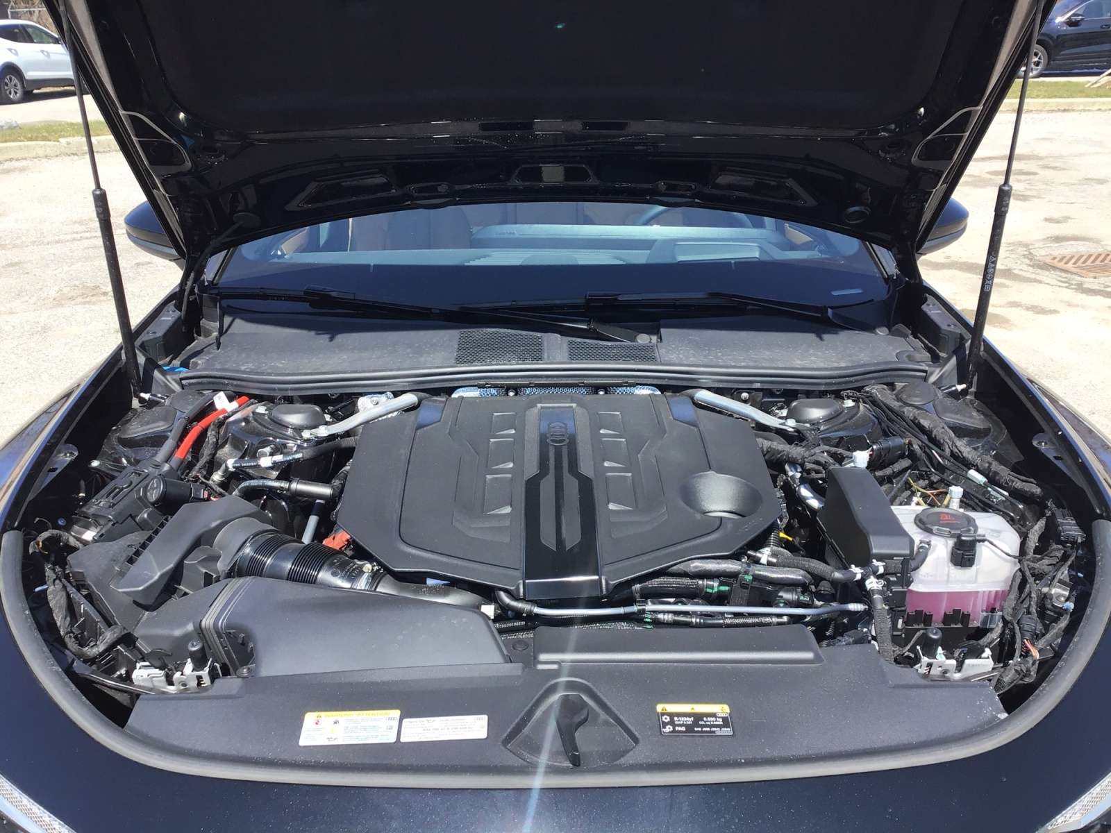 2026 Audi A6 3.0T Progressiv + Blk Optics Pkg | CPO | Low Kms! thumb 9