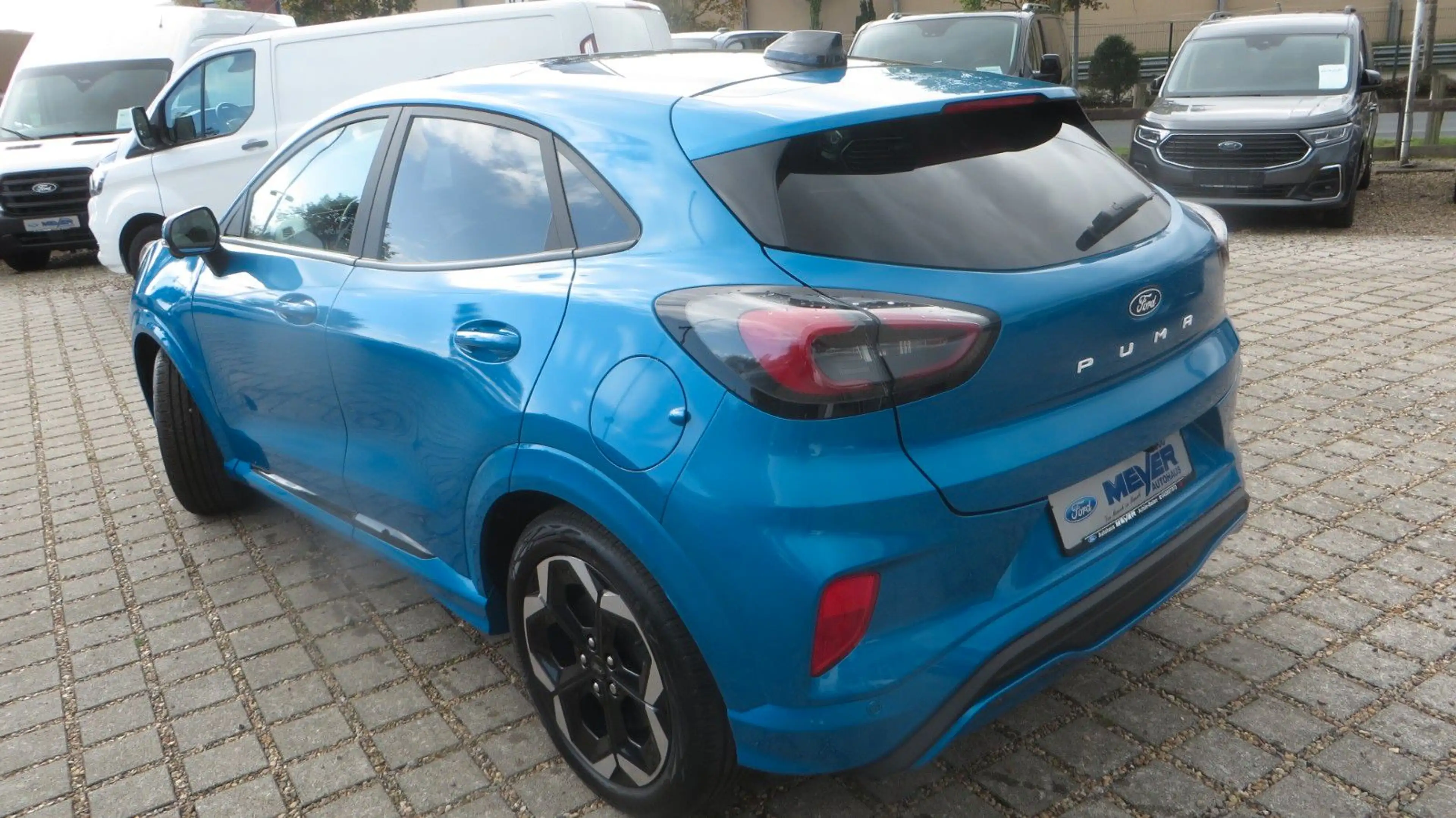 Ford Puma Gen-E 124 kW Premium FWD — photo 2