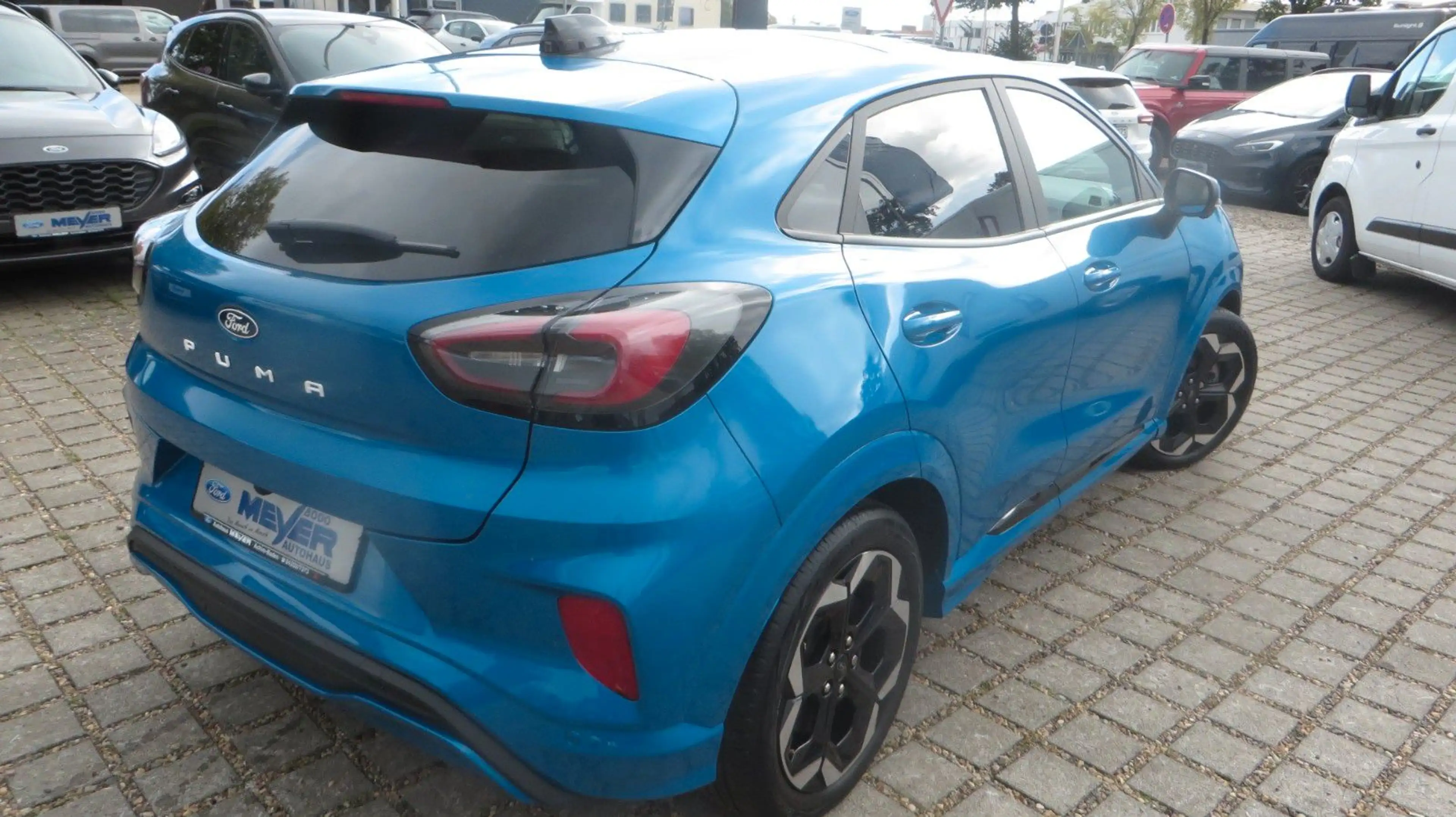 Ford Puma Gen-E 124 kW Premium FWD — photo 3