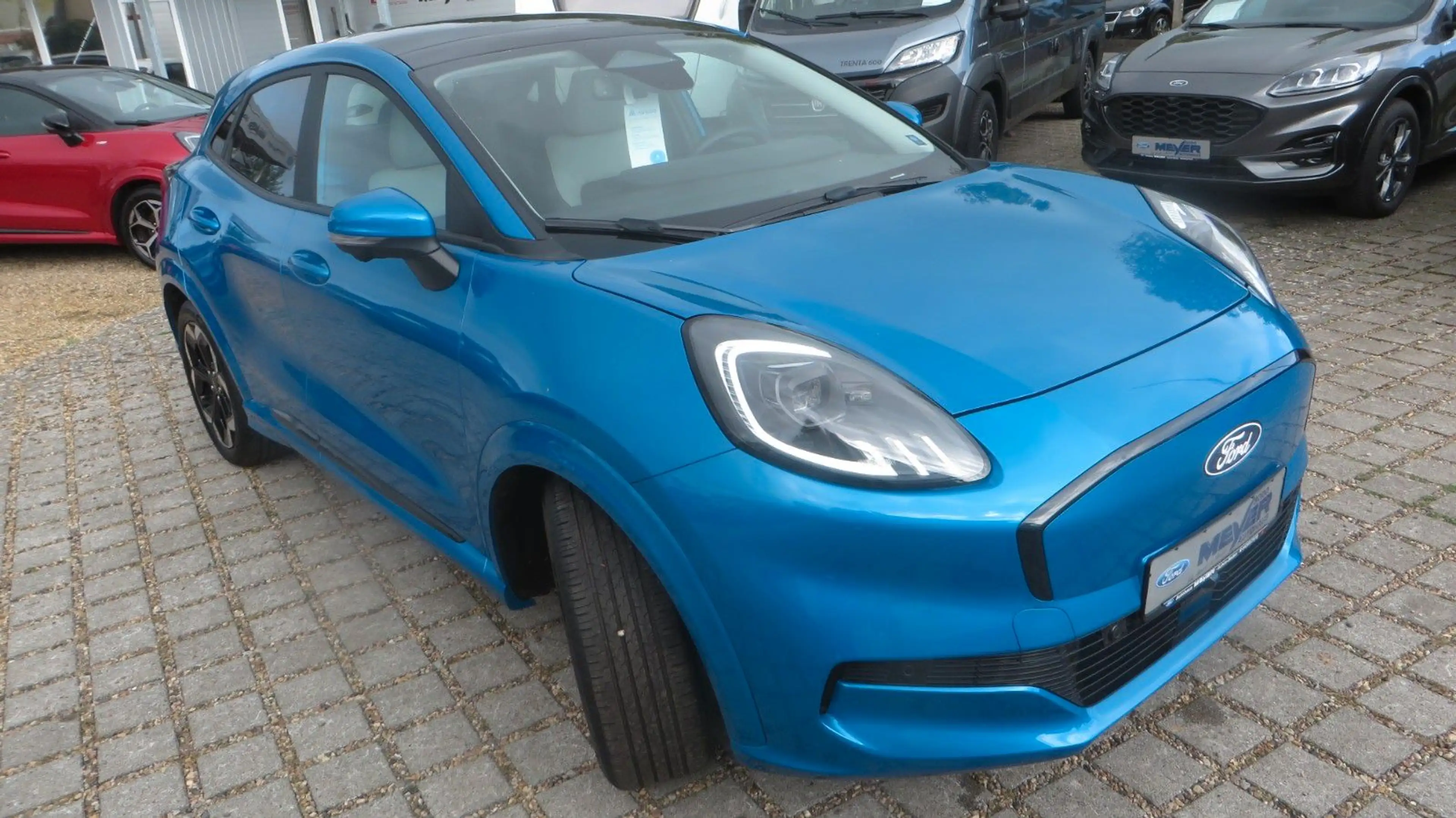 Ford Puma Gen-E 124 kW Premium FWD — photo 4