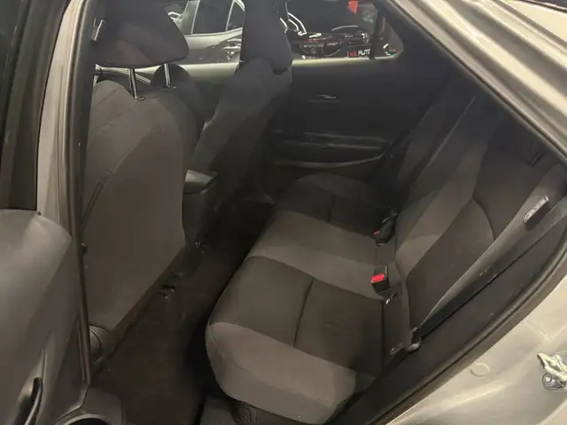 Toyota C-HR view 10
