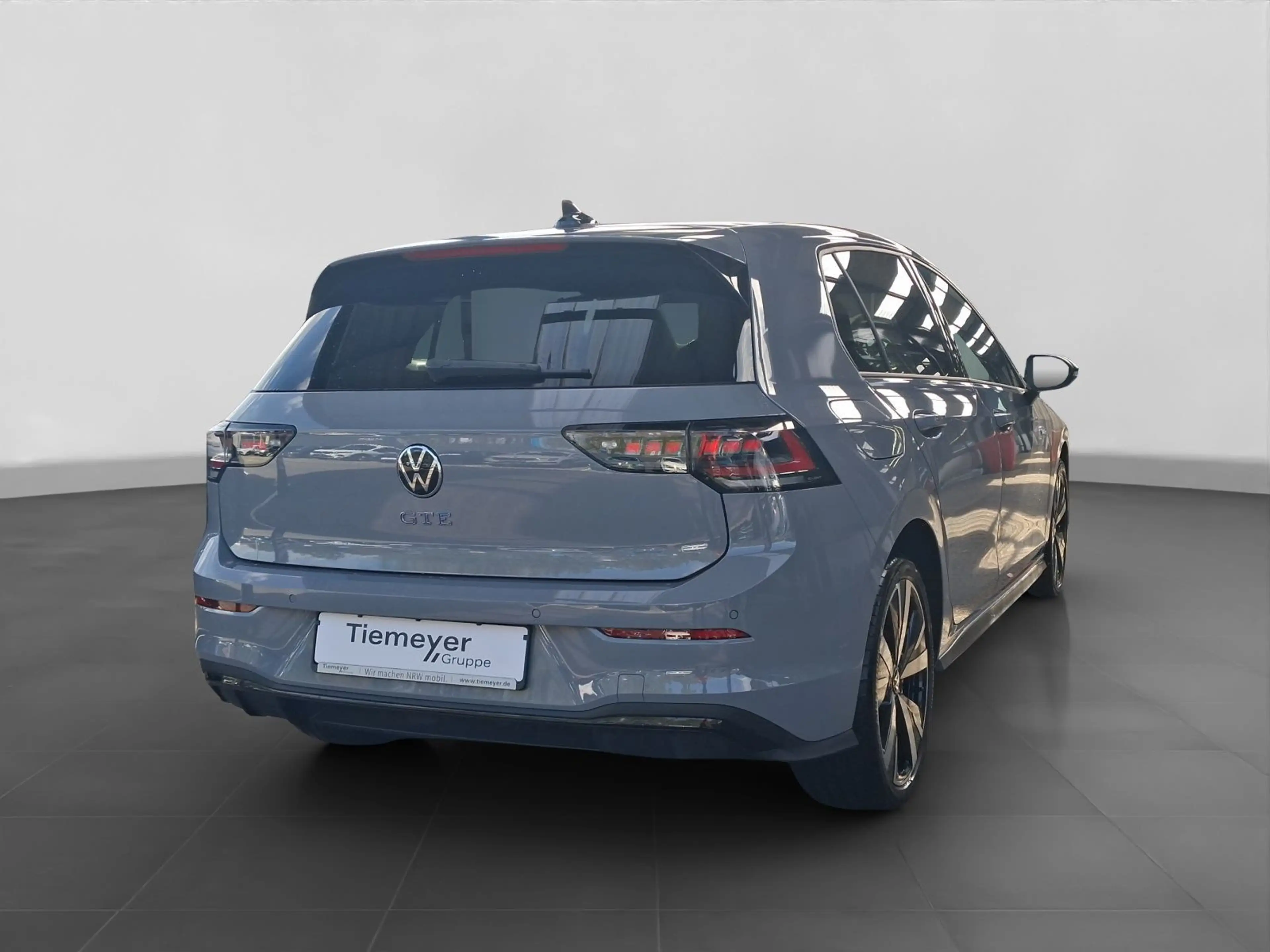Volkswagen Golf GTE GTE BLACK PANO IQ.LIGHT LM18 HuD — photo 3