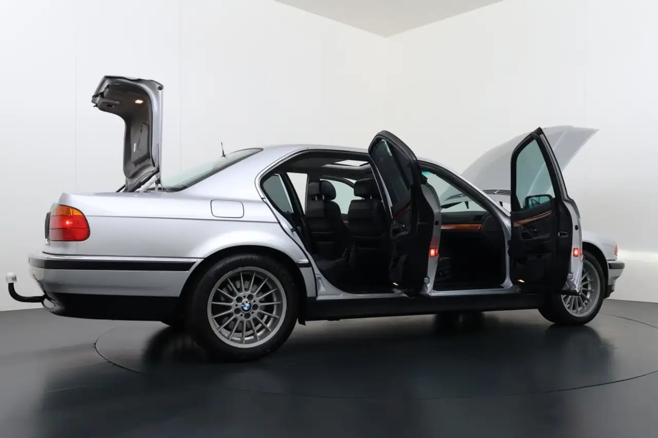 BMW 735I EXEC.HIGH-LINE v8 Automaat 175Kw Youngtimer!!, foto 10