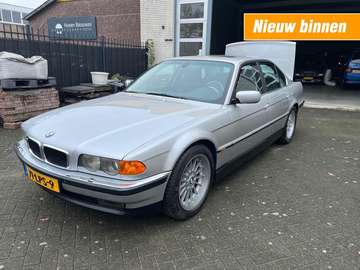 735I EXEC.HIGH-LINE v8 Automaat 175Kw Youngtimer!!
