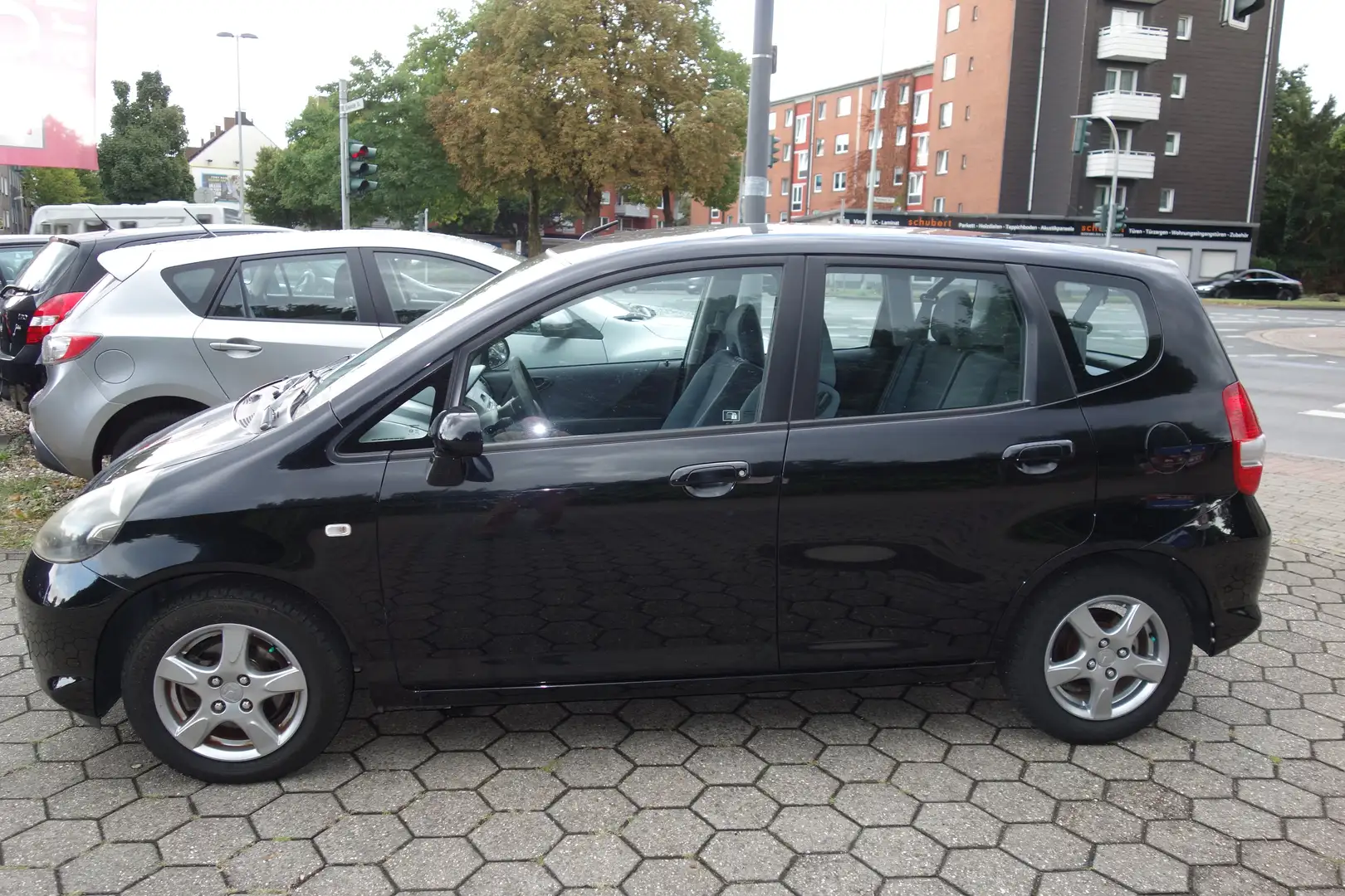 Honda Jazz Jazz 1.2 Style 1Hand 59300 Scheckheft TÜV8.2027 Schwarz - 2