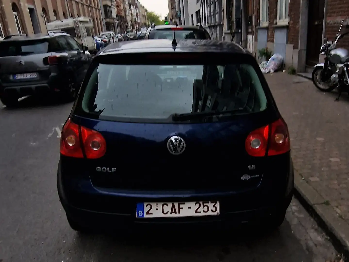 Volkswagen Golf 1.6i 16v FSI Comfortline Bleu - 1