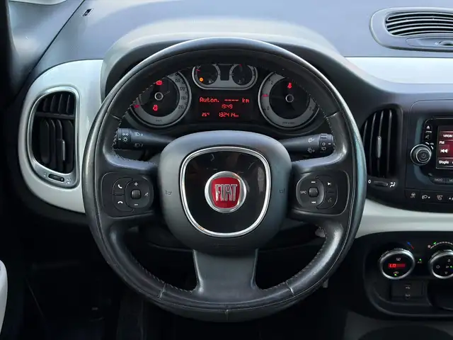 Fiat 500l view 8