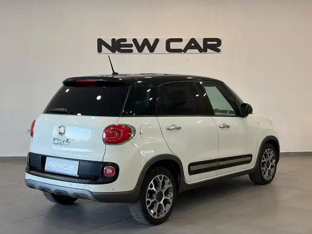 Fiat 500l view 4